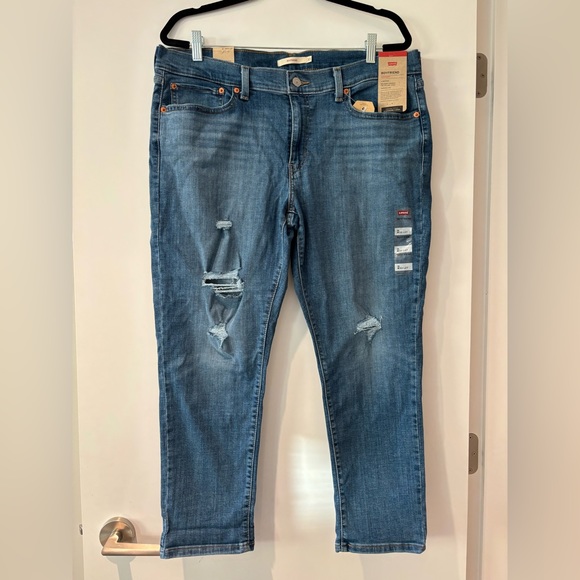 Levi’s Mid-Rise Boyfriend Ripped Jeans - Picture 5 of 9